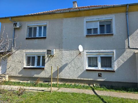 Eladó Lakás 5435 Martfű , 5435 Martfű, Belváros