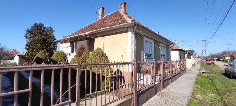 Eladó Ház 4090 Polgár 4090 Polgár, Polgár
