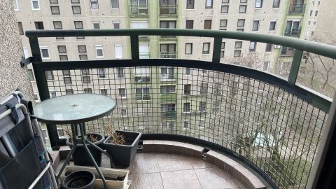 Eladó Lakás 1048 Budapest 4. kerület , Káposztásmegyeri lakótelep