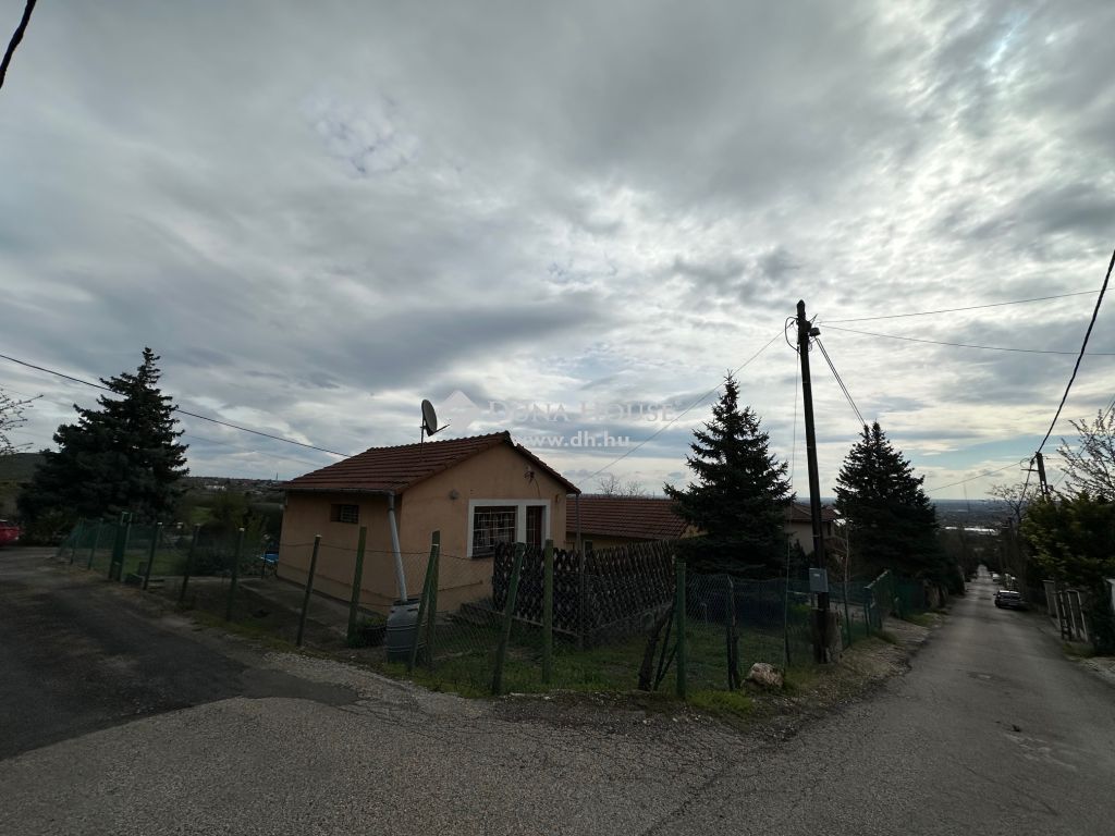 For sale House 2049 Diósd, 
