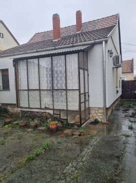 Eladó Ház 8500 Pápa , 8500 Pápa, Tókert