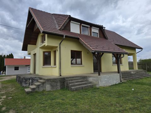 Eladó Ház 2600 Vác 