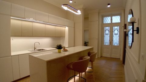 Kiadó Lakás 1053 Budapest 5. kerület 