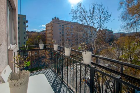 Kiadó Lakás 1113 Budapest 11. kerület , Feneketlen Tónál 3 szobás 2 erkélyes,2 fürdőszobás lakás