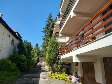 Eladó Lakás 2083 Solymár 