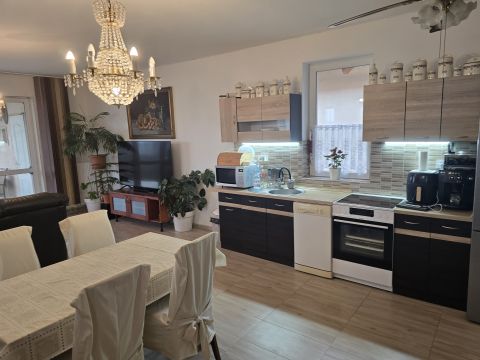 Eladó Ház 2335 Taksony Taksony