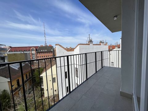 Eladó Lakás 1086 Budapest 8. kerület , Egyetemek szomszédságában erkélyes újépítésű B507