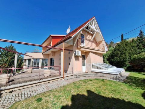 Eladó Ház 2000 Szentendre 2000 Szentendre, Pismány