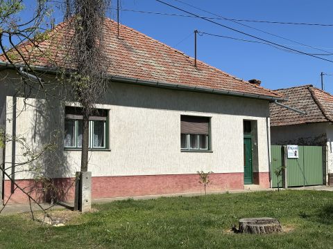 Eladó Ház 6635 Szegvár 