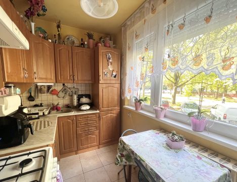 Eladó Lakás 8200 Veszprém Eladó földszinti, 81 m²-es, 3+1 félszobás, erkélyes lakás 