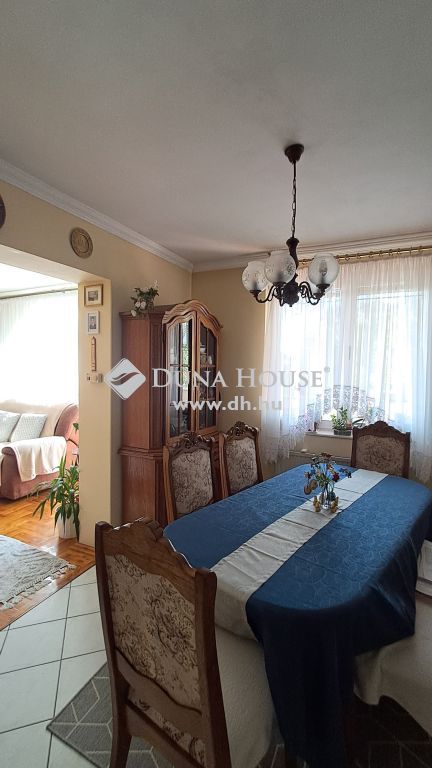 4031 Debrecen , Széchényi utcán, belváros közelében — 1/24