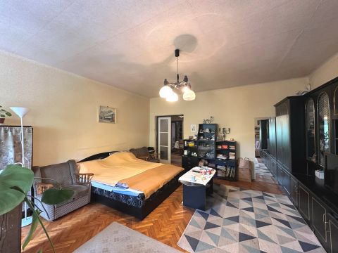 Eladó Lakás 1105 Budapest 10. kerület ÓHEGY, NYITRA U., 2 szoba+hallos, 75m2-es lakás