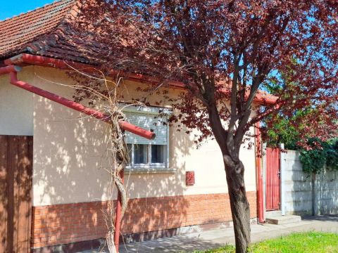 Eladó Ház 5700 Gyula 5700 Gyula, Magyarváros.