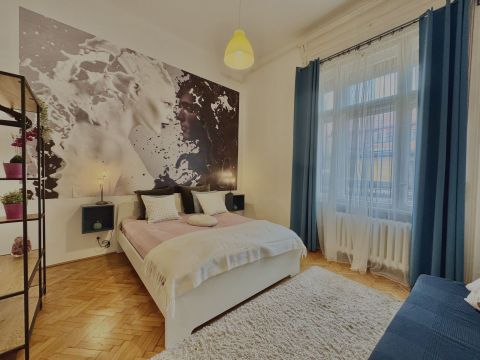 Eladó Lakás 1084 Budapest 8. kerület , Körút közelében - 3 szobás - szuper lakás - reális áron 