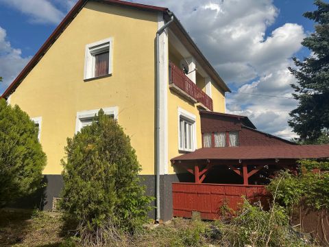 Eladó Ház 2723 Nyáregyháza Csendes utcában