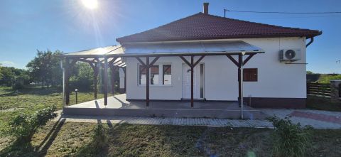 Eladó Ház 5241 Abádszalók 