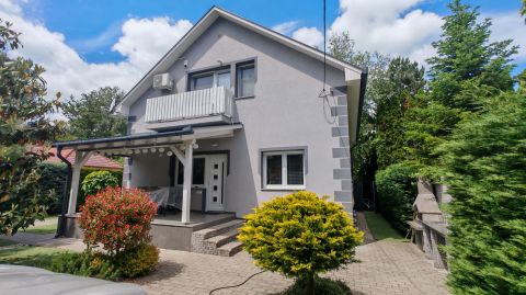 Eladó Ház 8646 Balatonfenyves 
