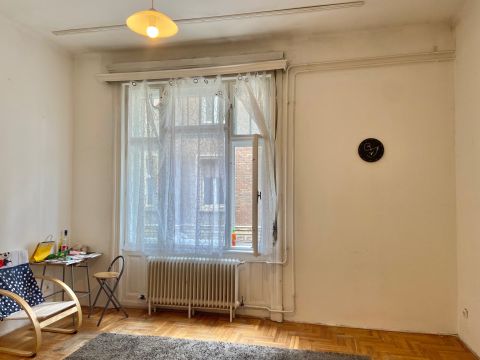 Eladó Lakás 1082 Budapest 8. kerület 