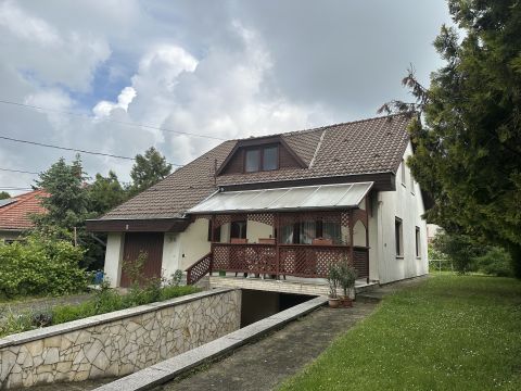 Eladó Ház 2081 Piliscsaba 