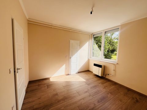 Eladó Lakás 8200 Veszprém , Eladó felújított lakás!