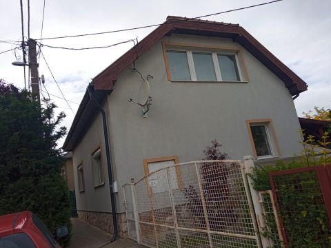 Eladó Ház 2084 Pilisszentiván 