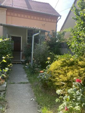Eladó Ház 7140 Bátaszék , Kövesdi utca