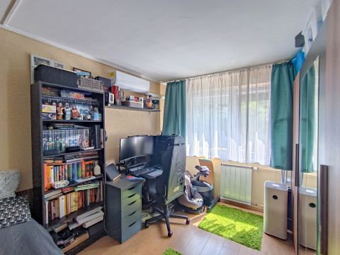 Eladó Lakás 1035 Budapest 3. kerület , KERÉK UTCÁBAN 3 SZOBÁS, FELÚJÍTOTT LAKÁS