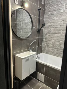 Kiadó Lakás 4032 Debrecen , Villamosvonal mentén 2 szobás lakás KIADÓ!