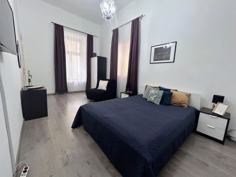 Eladó Lakás 1056 Budapest 5. kerület 