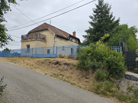 Eladó Ház 2030 Érd , KÖZPONTI RÉSZEN