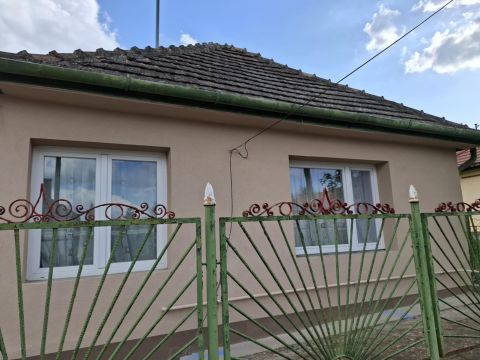 Eladó Ház 2613 Rád , Rád HZ