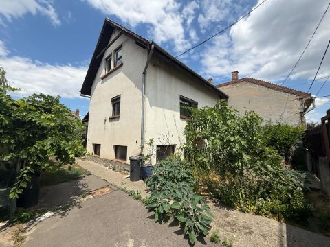 Eladó Ház 1202 Budapest 20. kerület , Csendes helyen,közel a központhoz