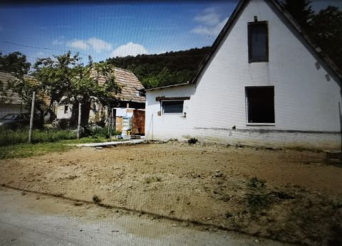 Eladó Ház 2832 Héreg 