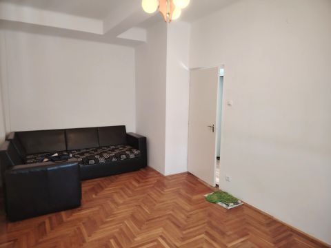 Kiadó Lakás 2931 Almásfüzitő 