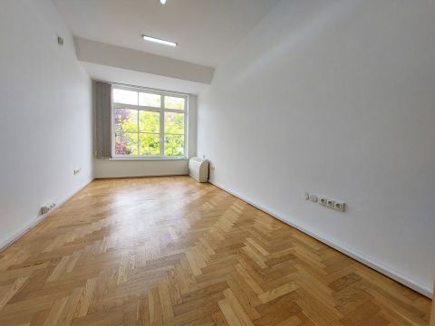 Kiadó Iroda 1036 Budapest 3. kerület Óbudai Promenád - Puskás Öcsi tér