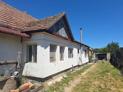 Eladó Ház 2060 Bicske 