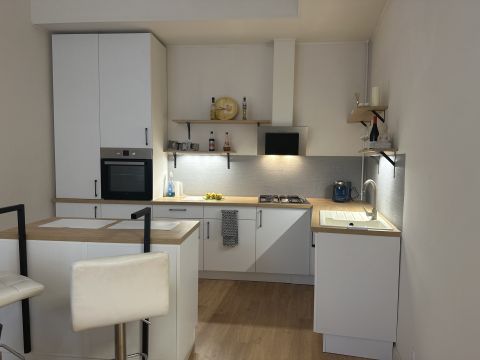 Eladó Lakás 1067 Budapest 6. kerület Nyugatihoz közel, Teréz körút