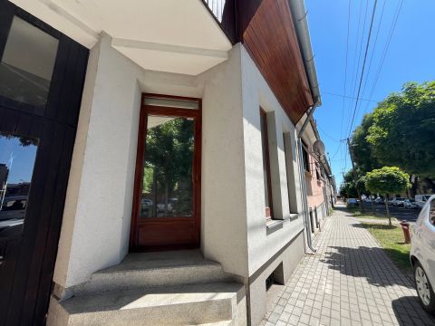 Eladó Iroda 9700 Szombathely 