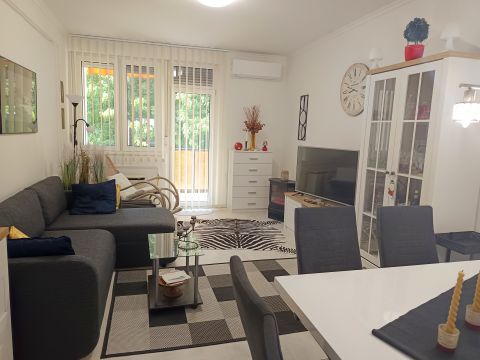 Kiadó Lakás 7400 Kaposvár 