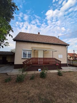 Eladó Ház 5092 Tiszavárkony 