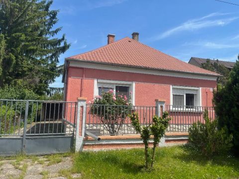 Eladó Ház 8400 Ajka , 8400 Ajka, Csendes