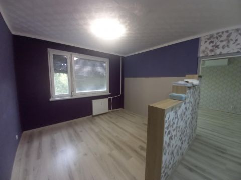 Eladó Lakás 1041 Budapest 4. kerület , Újpest központ