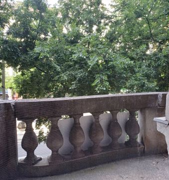 Eladó Lakás 1085 Budapest 8. kerület József körúton, felújított, bútorozott, erkélyes lakás!