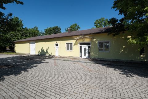 Kiadó Ipari 2800 Tatabánya 