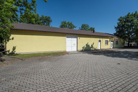 Kiadó Ipari 2800 Tatabánya 