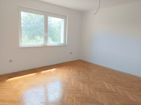 Eladó Lakás 7400 Kaposvár 