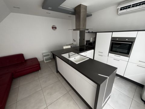 Kiadó Lakás 4029 Debrecen , Belvárosban gyönyörű lakás kiadó