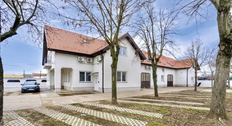 Kiadó Ipari 2220 Vecsés 