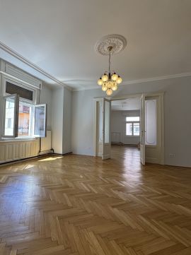 Eladó Lakás 1136 Budapest 13. kerület ÚJLIPÓTVÁROSBAN KÜLÖNLEGESEN JÓ ADOTTSÁGÚ MAGAS EMELETI LAKÁ