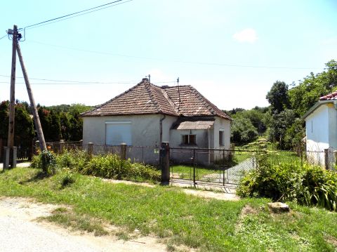 Eladó Ház 9791 Torony , Torony csendes részén